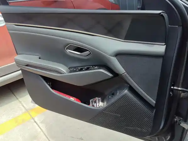 BYD Qin L 2024
