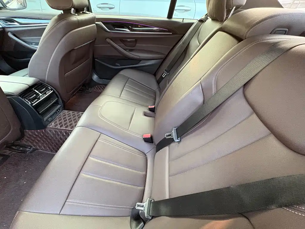 BMW 5 Series 2020
