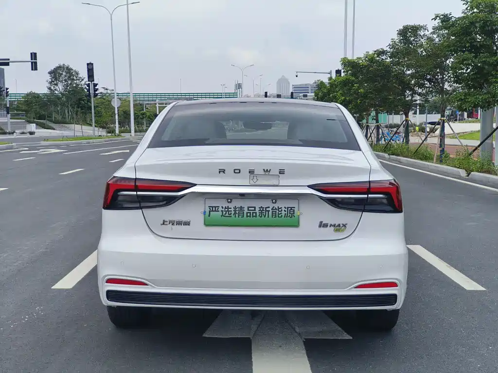 Roewe i6 MAX New Energy 2023 — фото 7