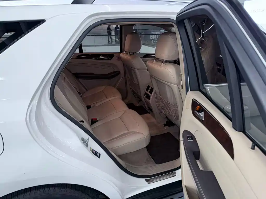 Mercedes-Benz M-Class 2013 — фото 13