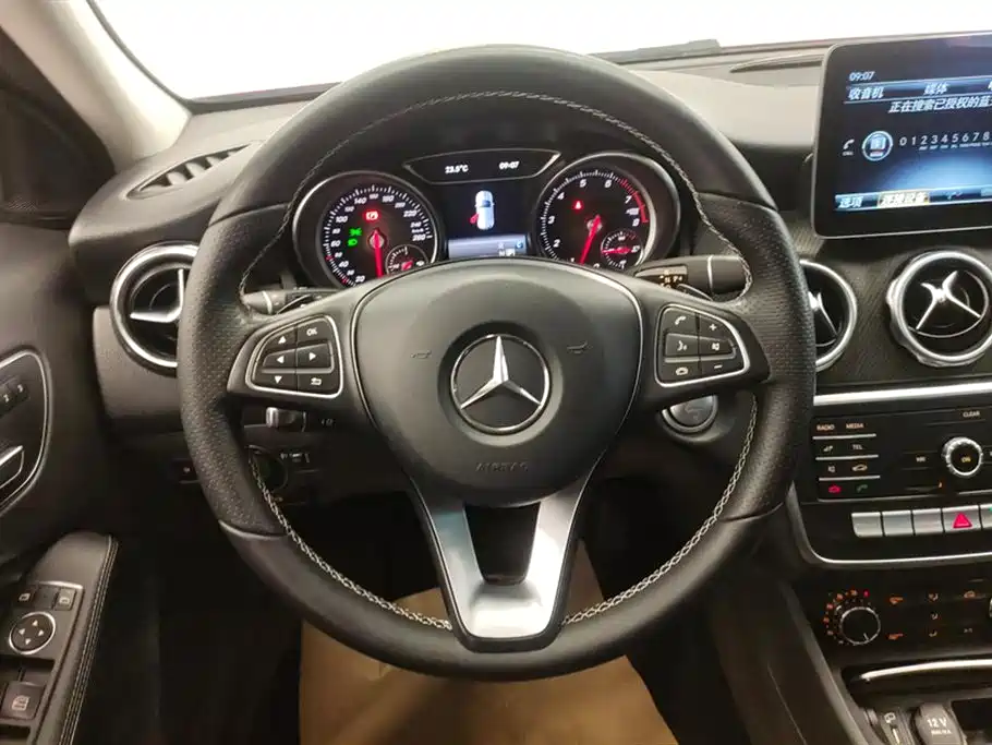 Mercedes-Benz GLA 2019 — фото 14