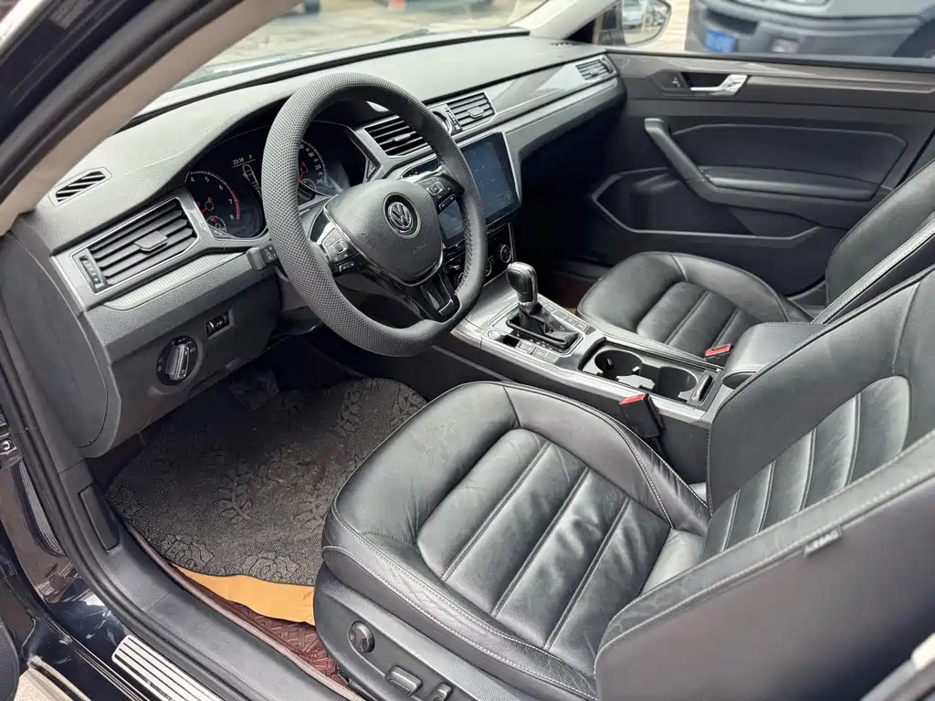 Volkswagen Passat 2018 — фото 9