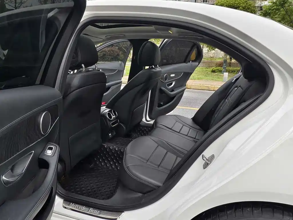 Mercedes-Benz C-Class 2021 — фото 12