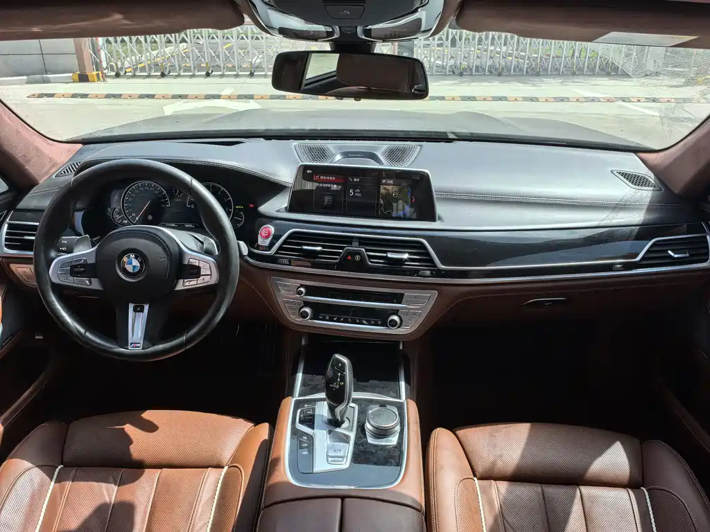 BMW 7 Series 2019 — фото 4