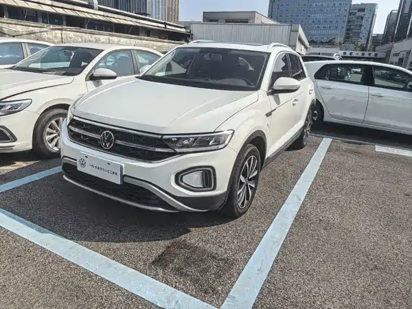 Volkswagen T-Roc 2024