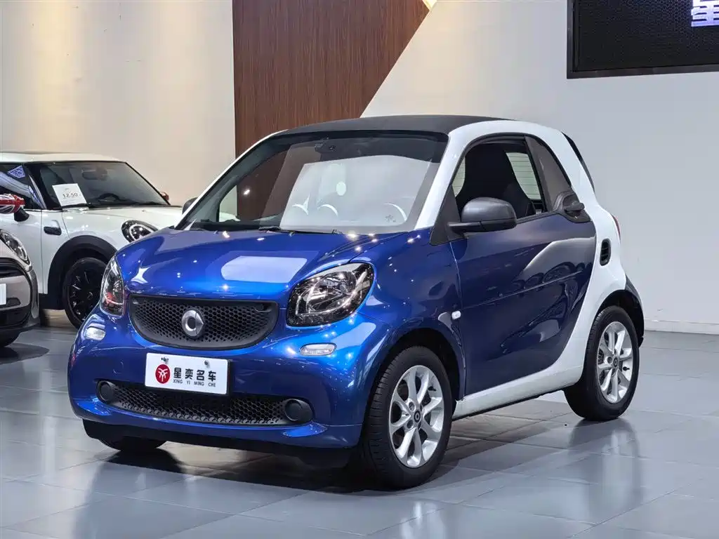 smart Fortwo 2018 — фото 1