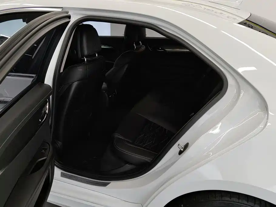 Cadillac ATS-L 2019 — фото 11