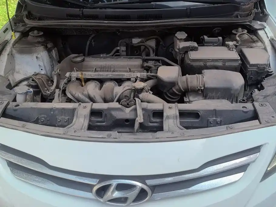 Hyundai Accent 2016 — фото 10