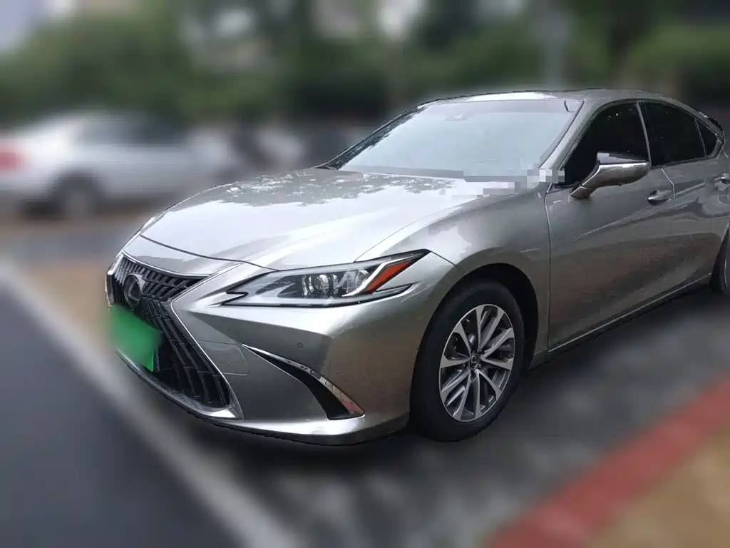 Lexus ES 2023 — фото 2