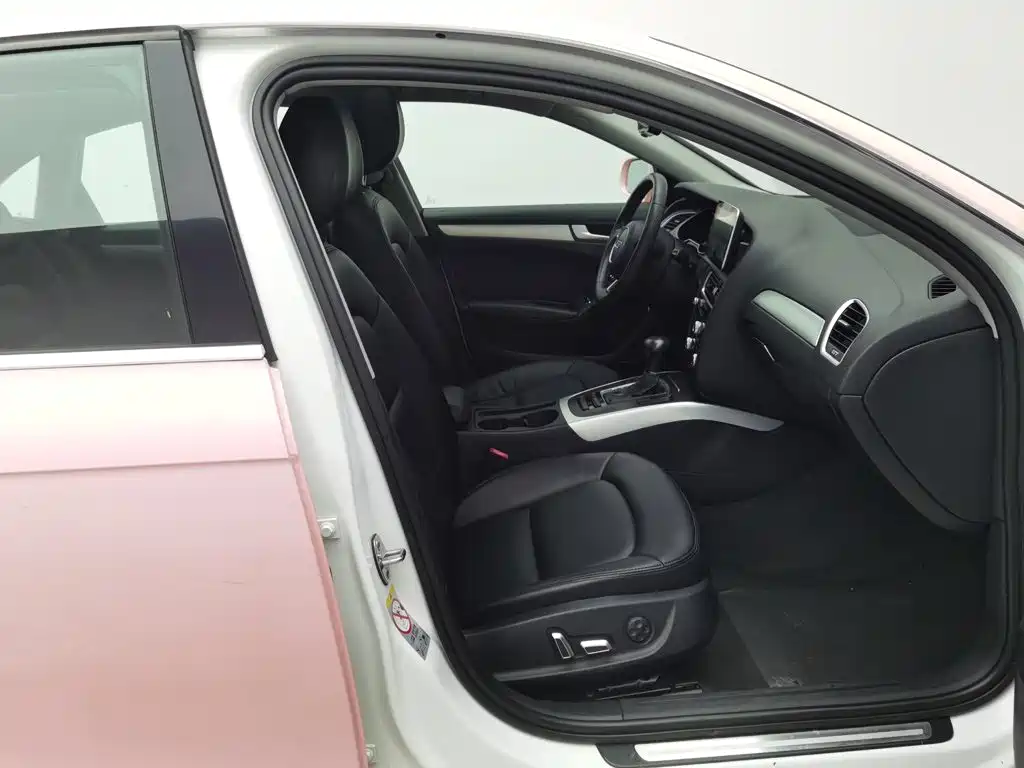 Audi A4L 2015 — фото 23