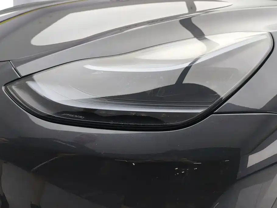 Tesla Model Y 2024 — фото 5