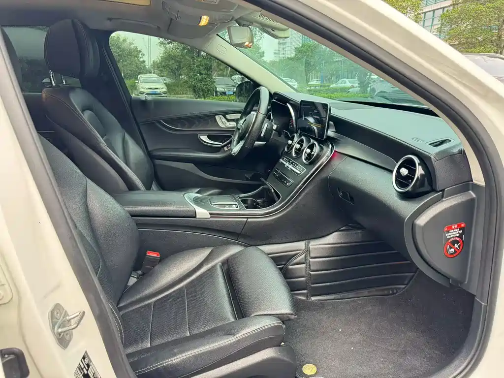 Mercedes-Benz C-Class 2020 — фото 6