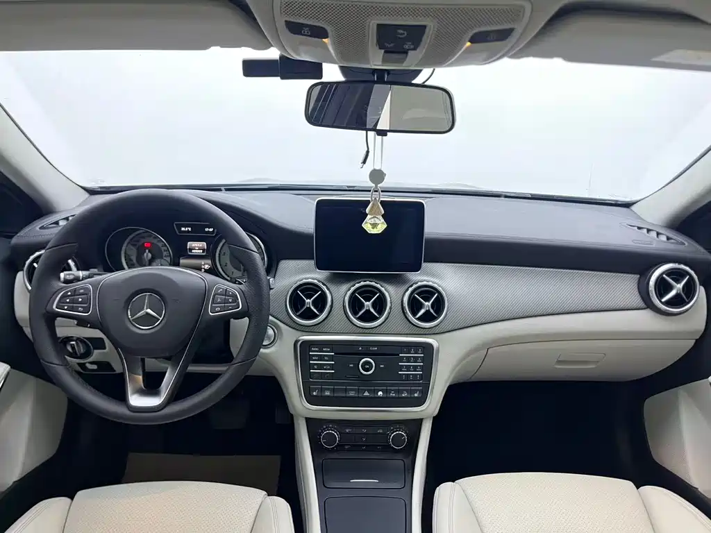 Mercedes-Benz GLA 2017 — фото 4