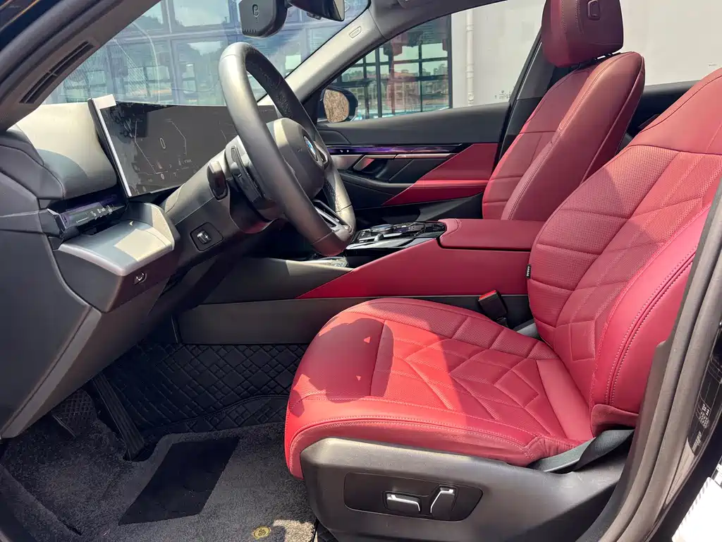 BMW 5 Series 2025