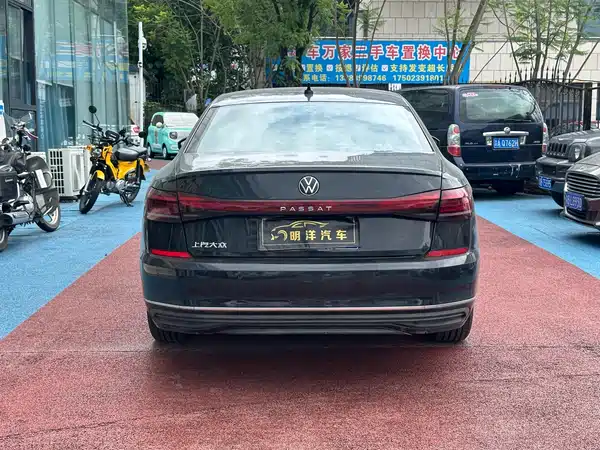 Volkswagen Passat 2025