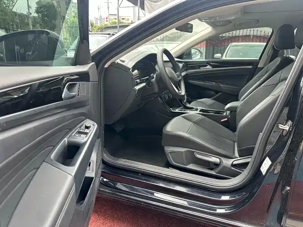Volkswagen Passat 2025