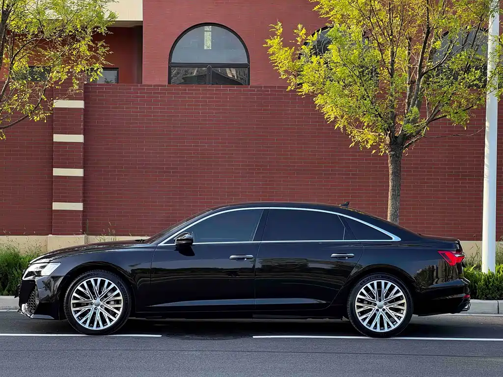 Audi A6L 2020