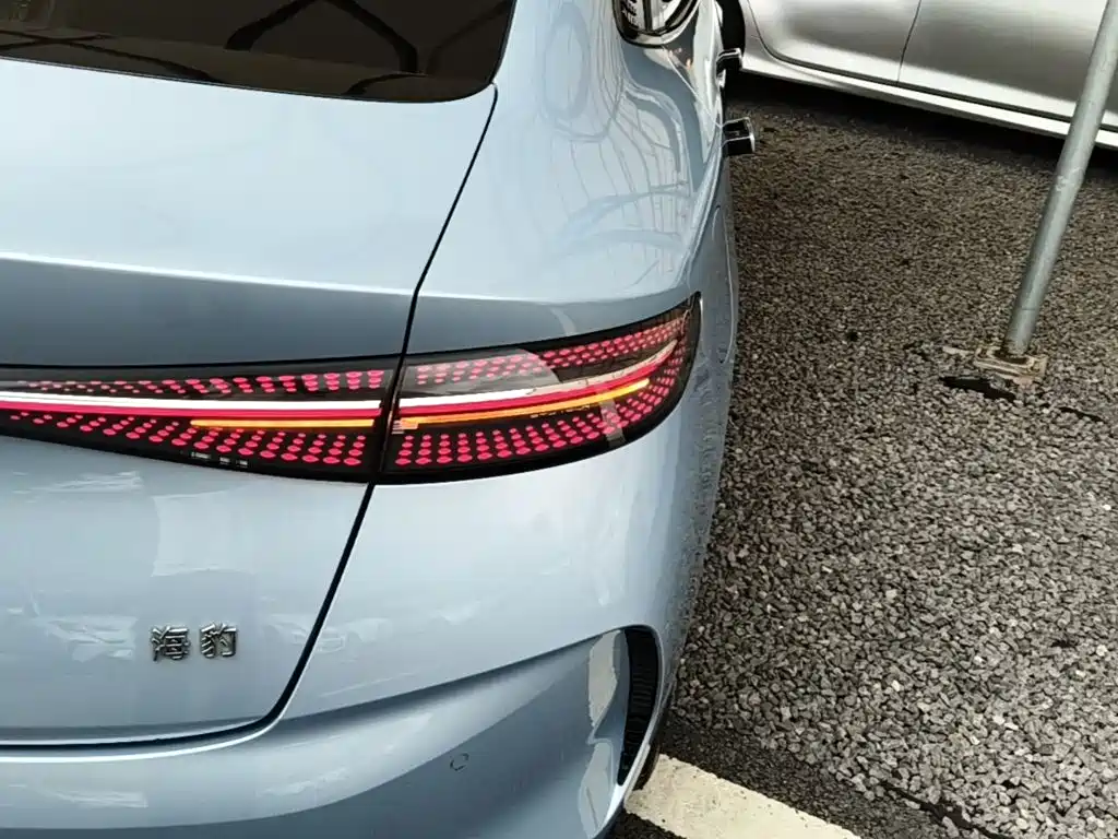 BYD Seal 2023 — фото 8