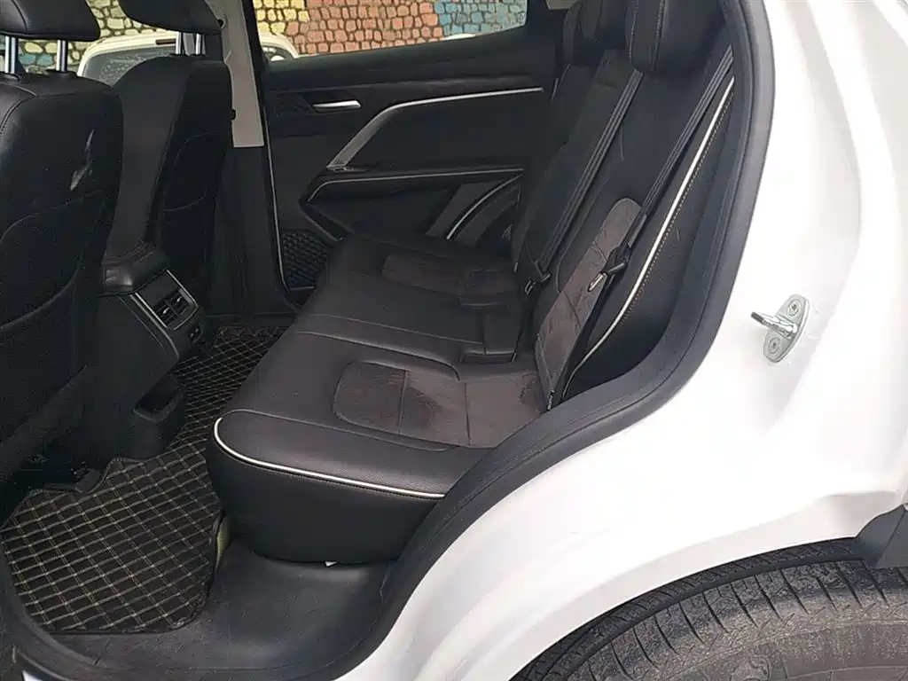 Haval H6 2023 — фото 13
