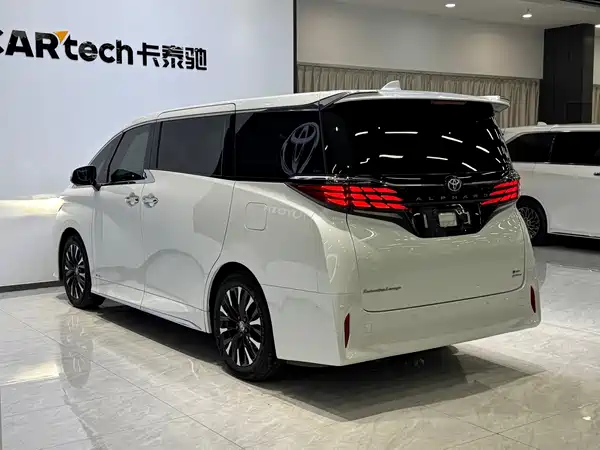 Toyota Alphard 2024