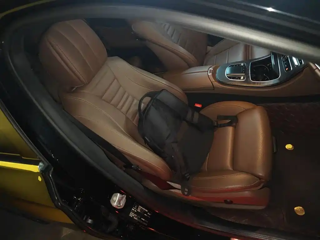 Mercedes-Benz E-Class 2020 — фото 25