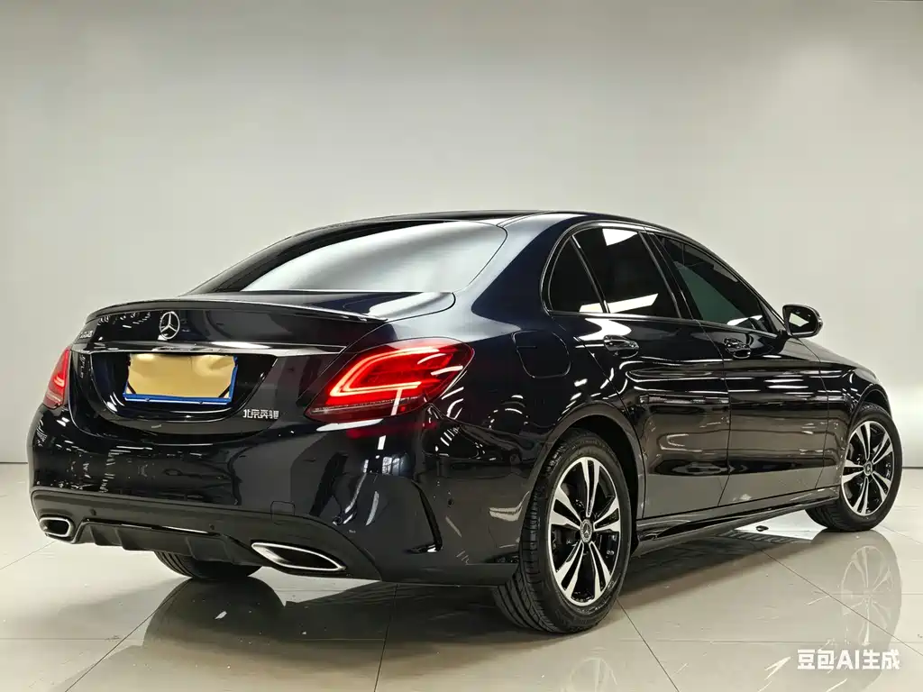 Mercedes-Benz C-Class 2020 — фото 18