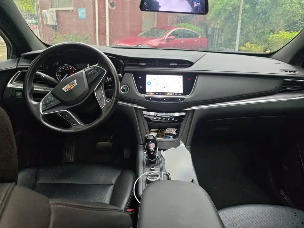 Cadillac XT5 2020 — фото 13
