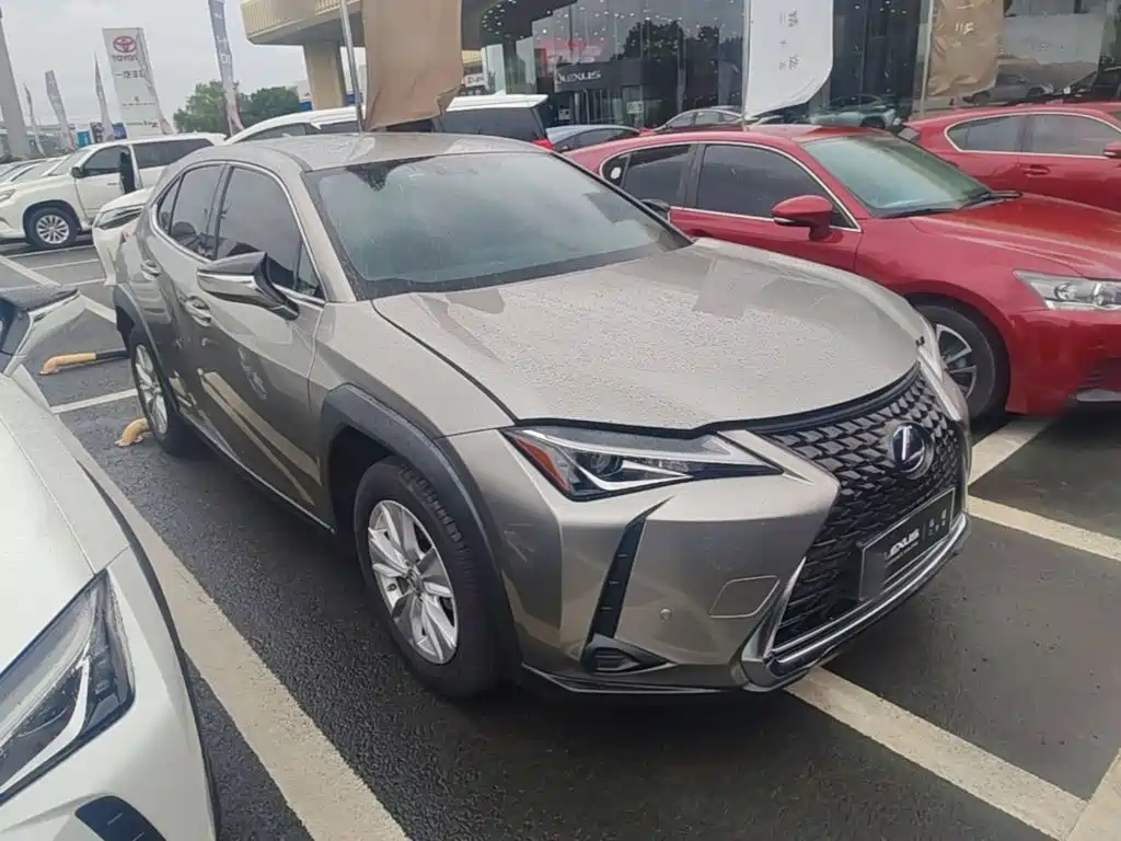 Lexus UX 2021 — фото 4