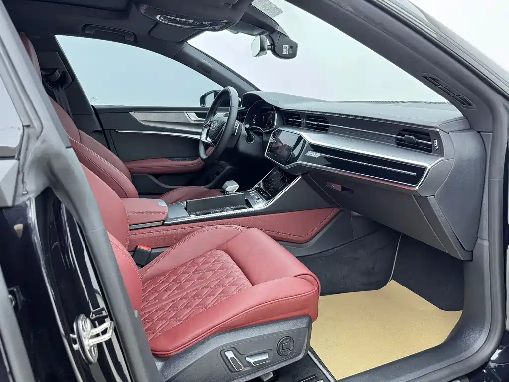 Audi A7L 2025