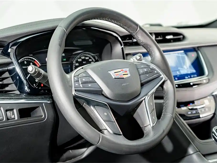 Cadillac XT5 2020 — фото 10