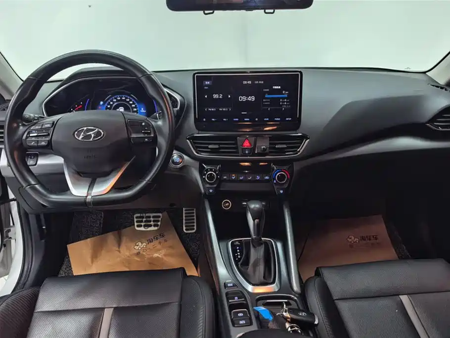 Hyundai Festa 2019 — фото 12