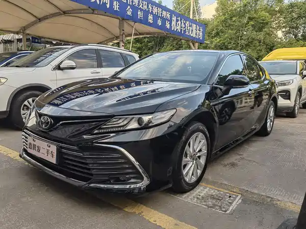 Toyota Camry 2021