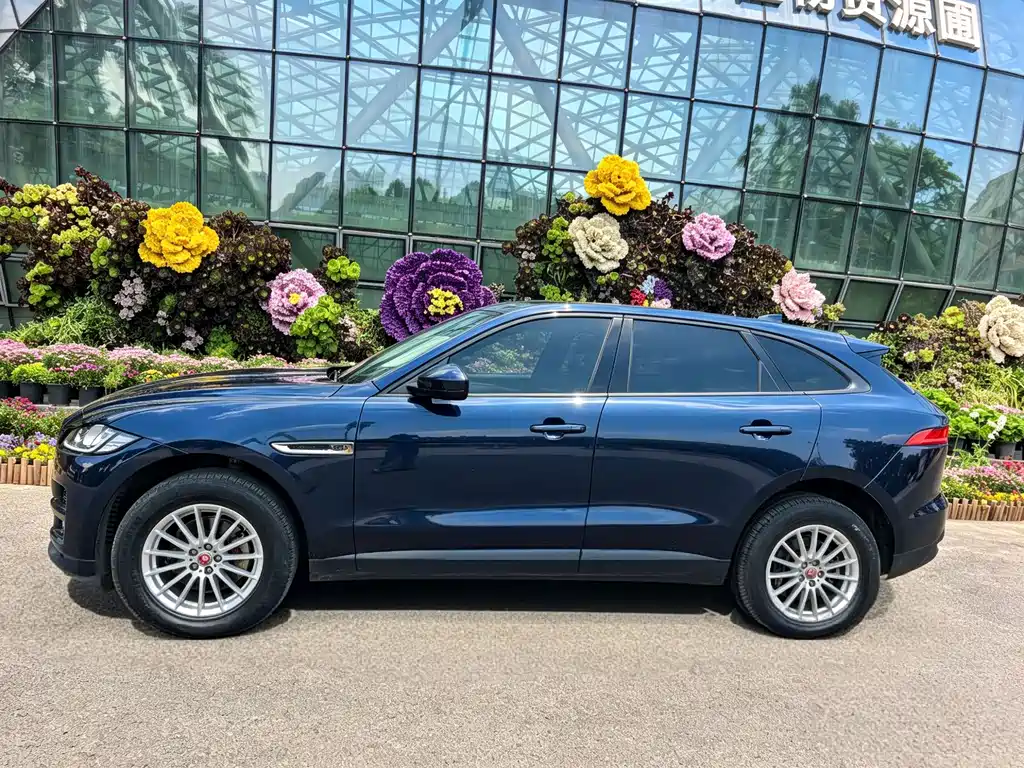 Jaguar F-PACE 2018