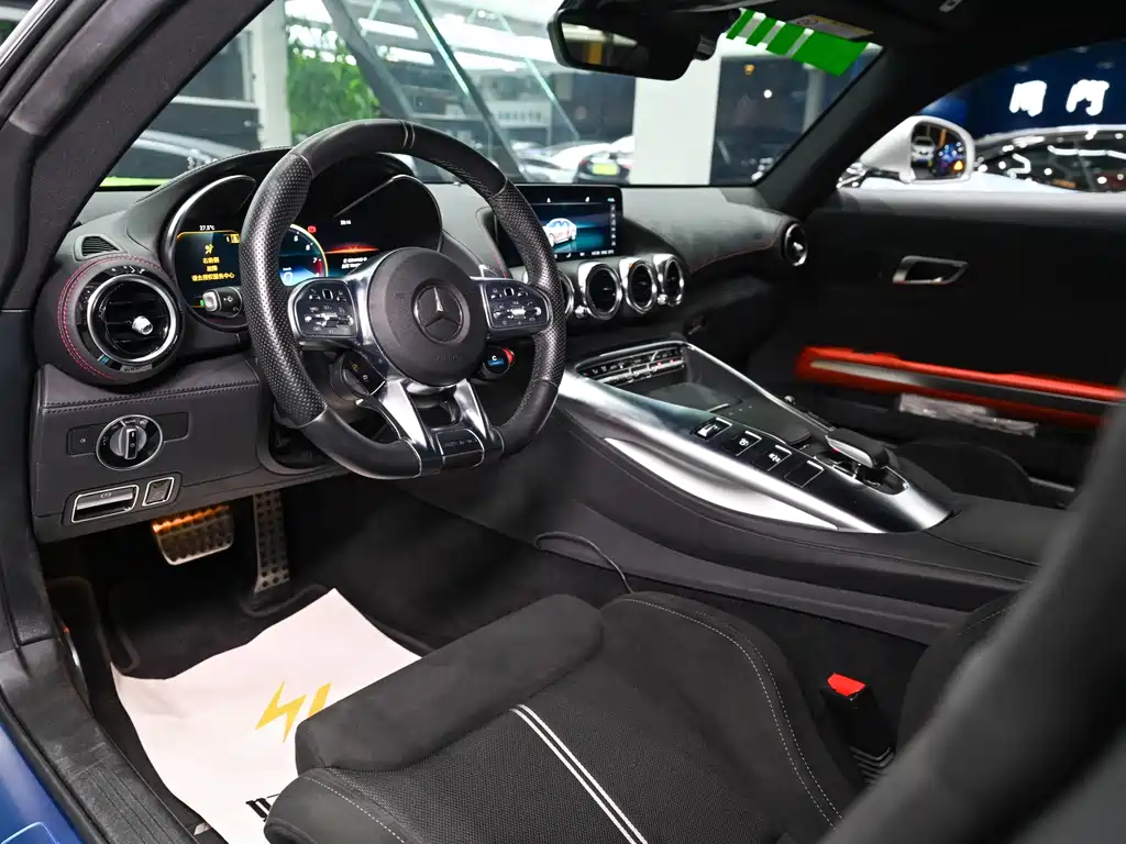 Mercedes-Benz AMG GT 2021 — фото 10