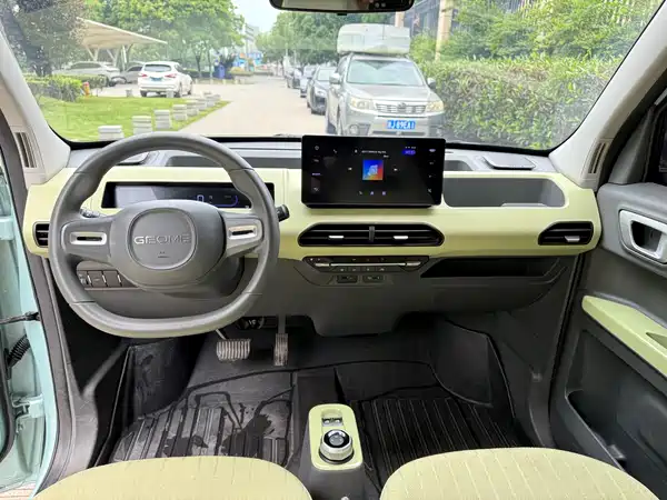 Geely Galaxy Panda 2024