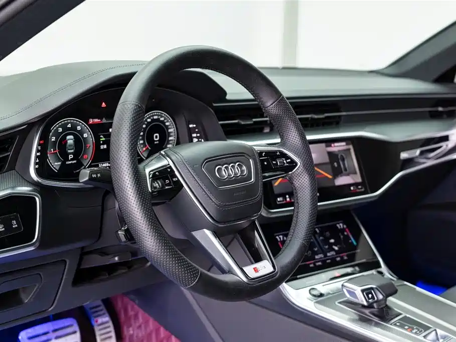 Audi A6L 2023 — фото 19