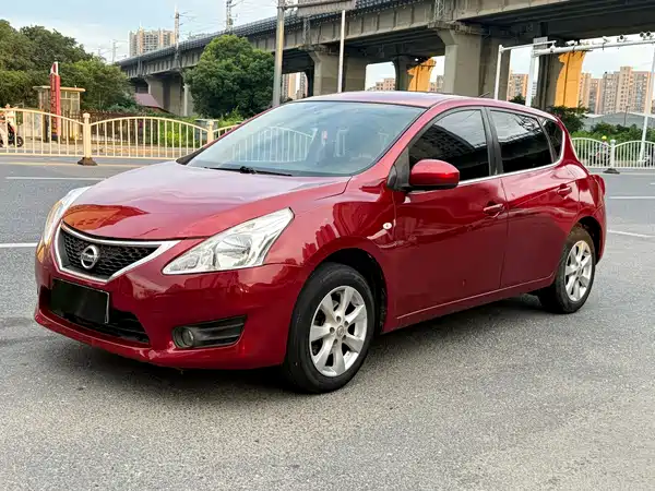 Nissan Tiida 2014