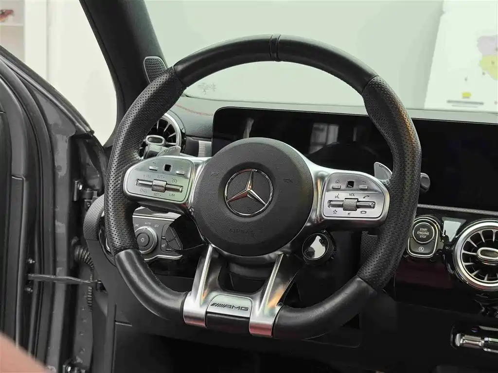 Mercedes-Benz A-Class AMG 2021 — фото 12