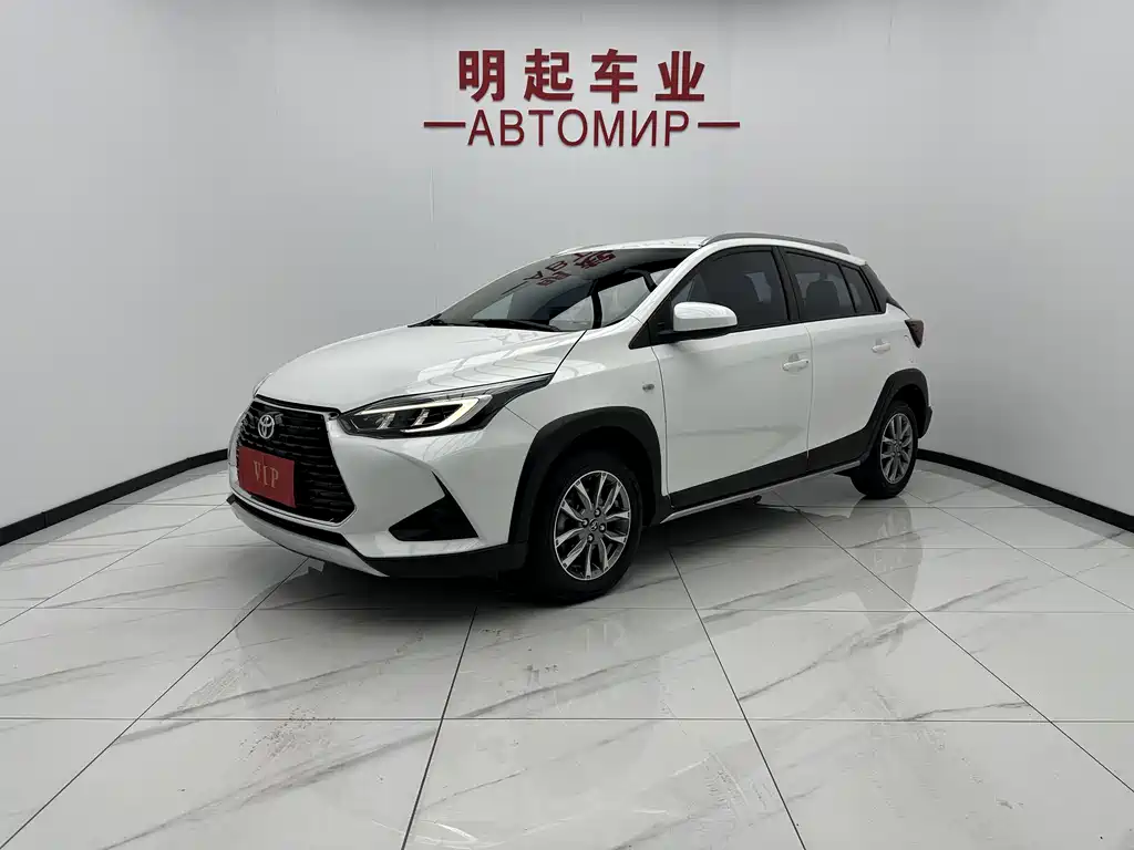 Toyota Yaris L 2022