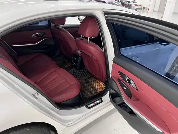 BMW 3 Series 2024