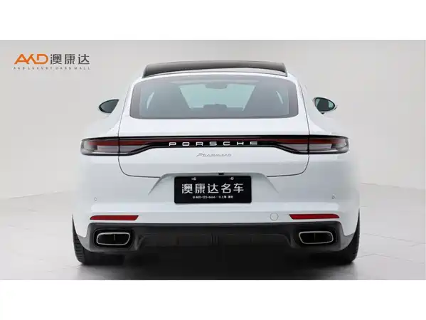 Porsche Panamera 2023