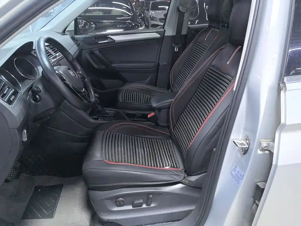 Volkswagen Tiguan L 2018 — фото 8