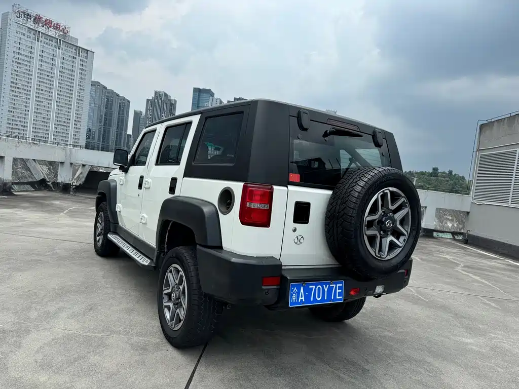 BAIC BJ40 2017 — фото 10