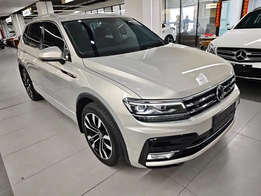 Volkswagen Tiguan L 2021 — фото 3