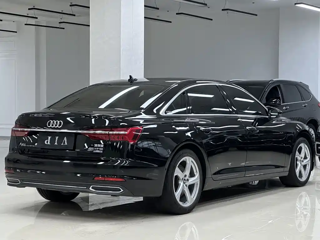 Audi A6L 2019 — фото 21