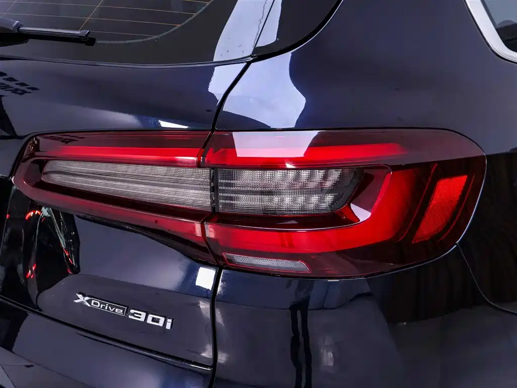 BMW X5 2021 — фото 9