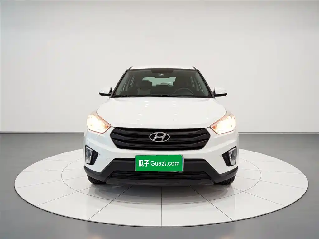 Hyundai ix25 2016 — фото 3