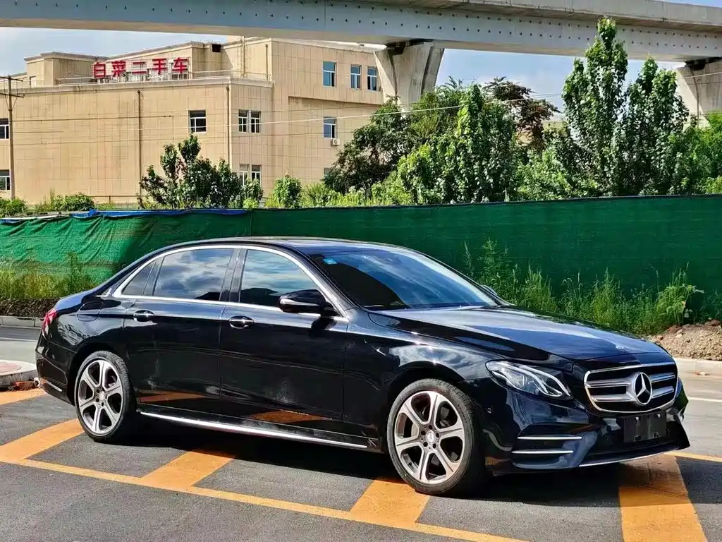 Mercedes-Benz E-Class 2016