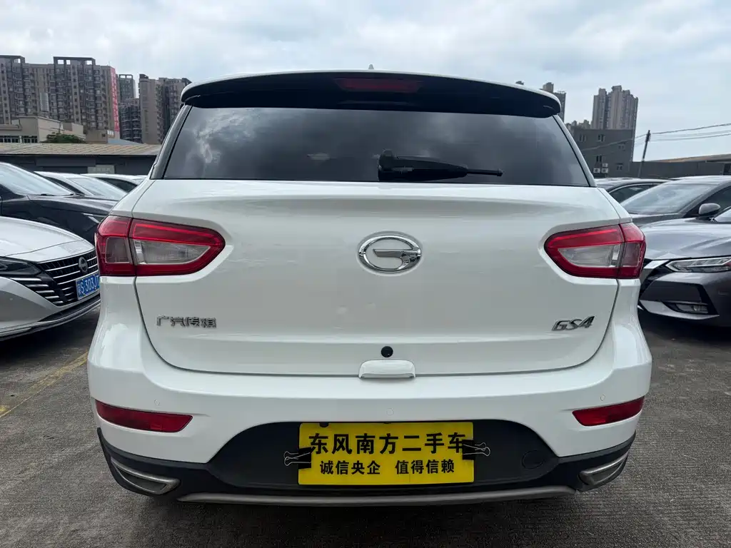 GAC Trumpchi GS4 2015 — фото 10