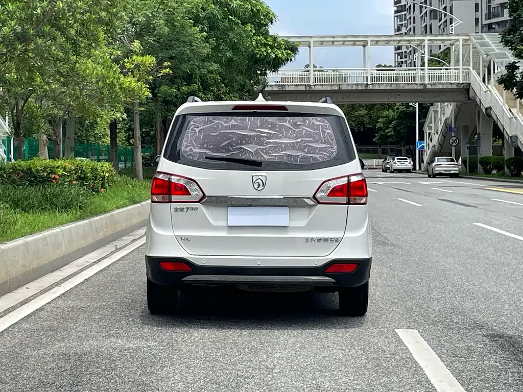 Baojun 730 2015